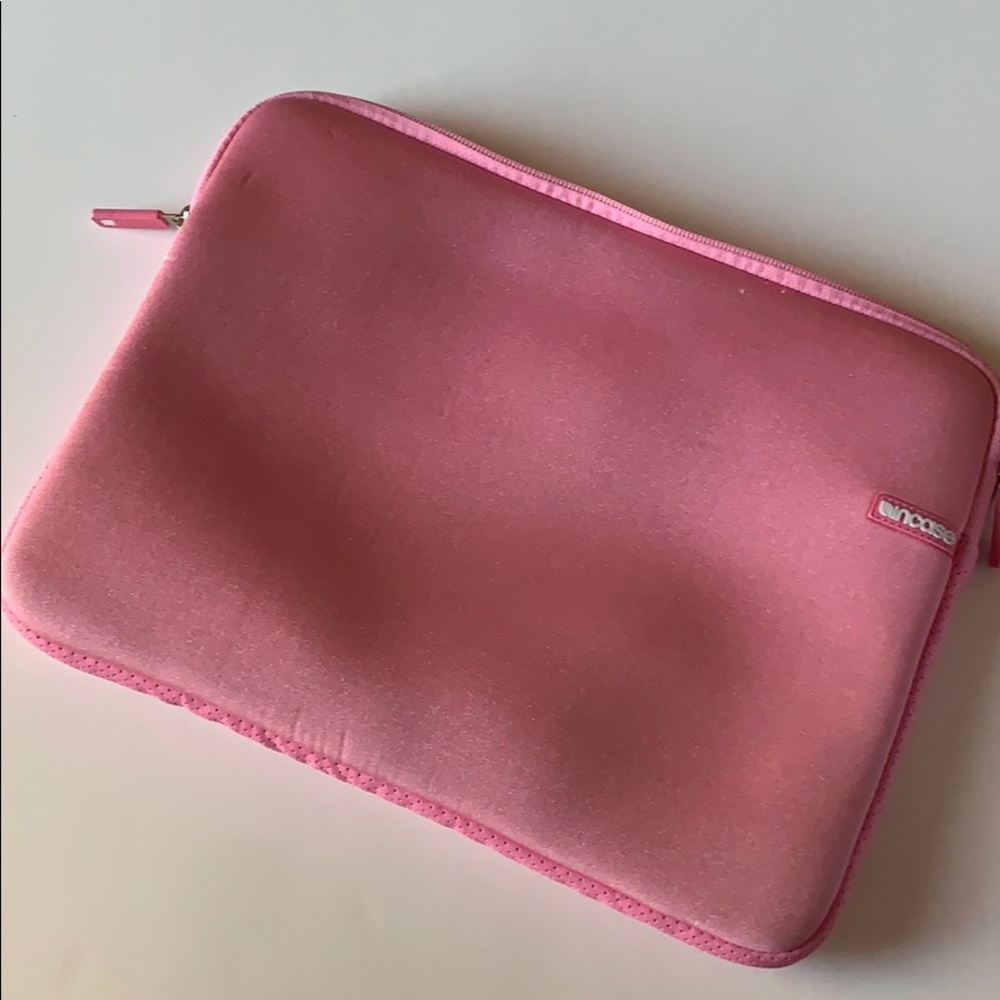 Incase Laptop Pink Padded Zippered Case